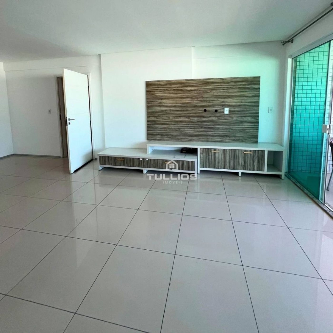 Apartamento no condomínio Ecolagune