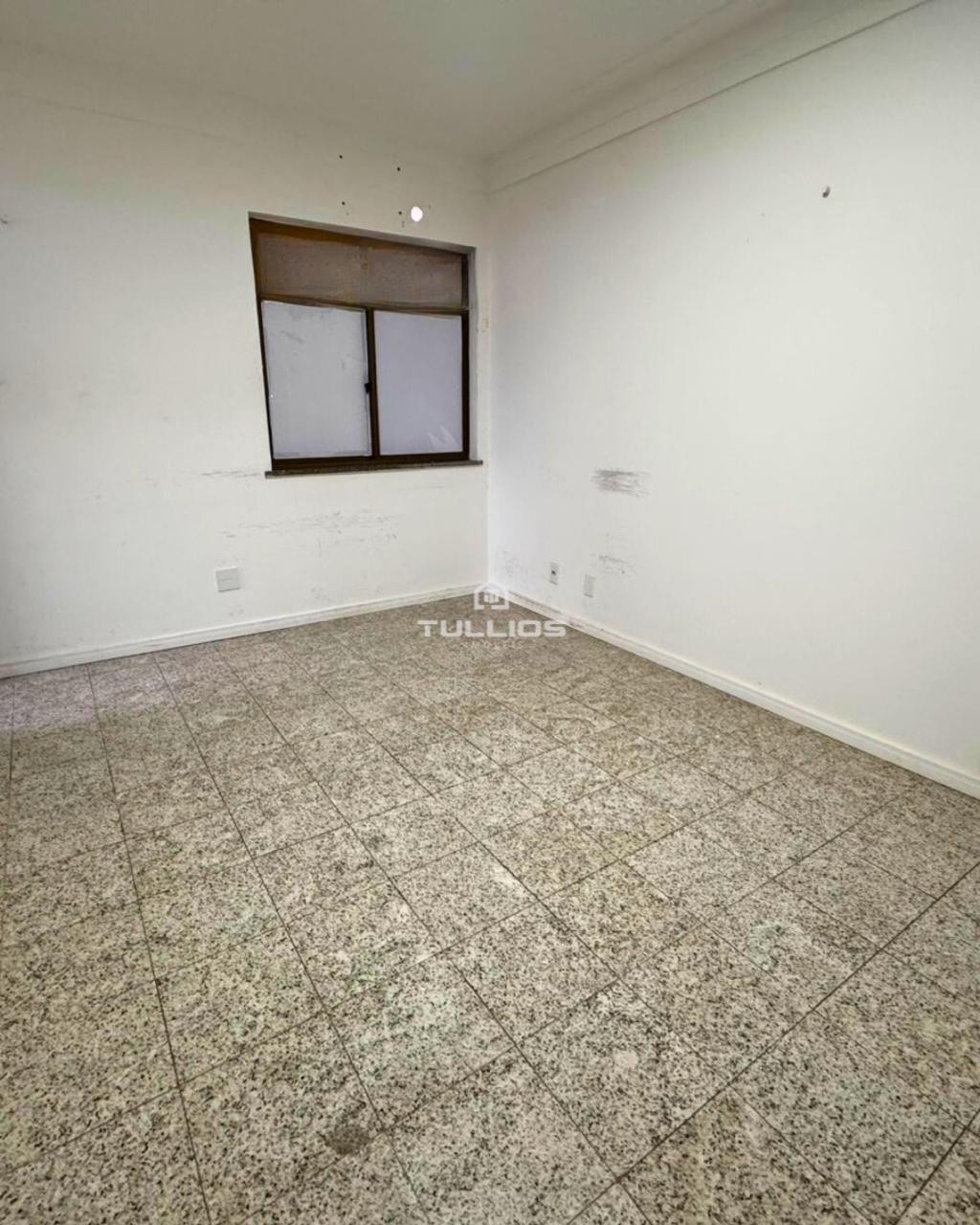 Apartamento disponível para venda ou locação no Edf. Antonio Onofre