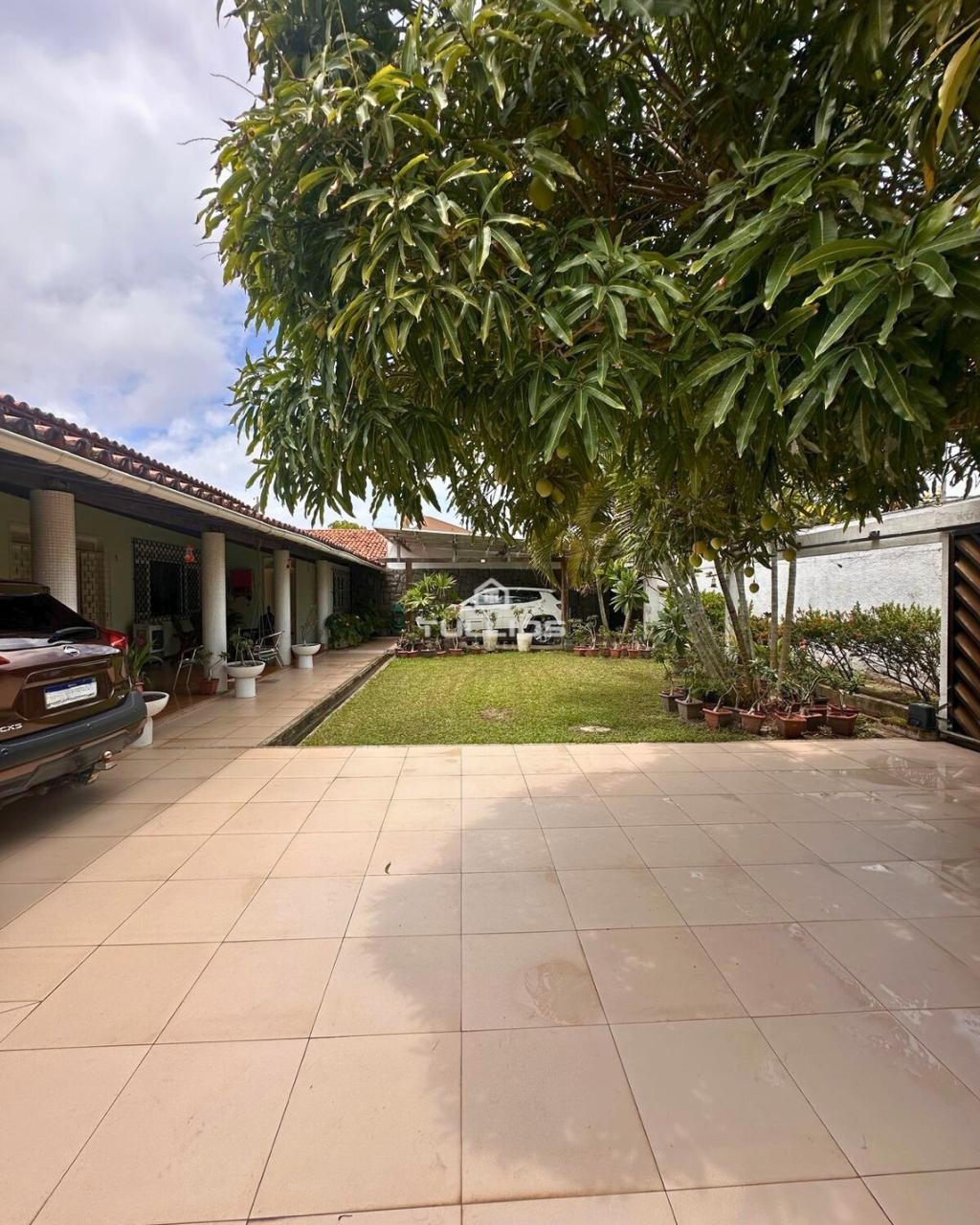 Casa de Alto Padrão à Venda – Jardim Eldorado