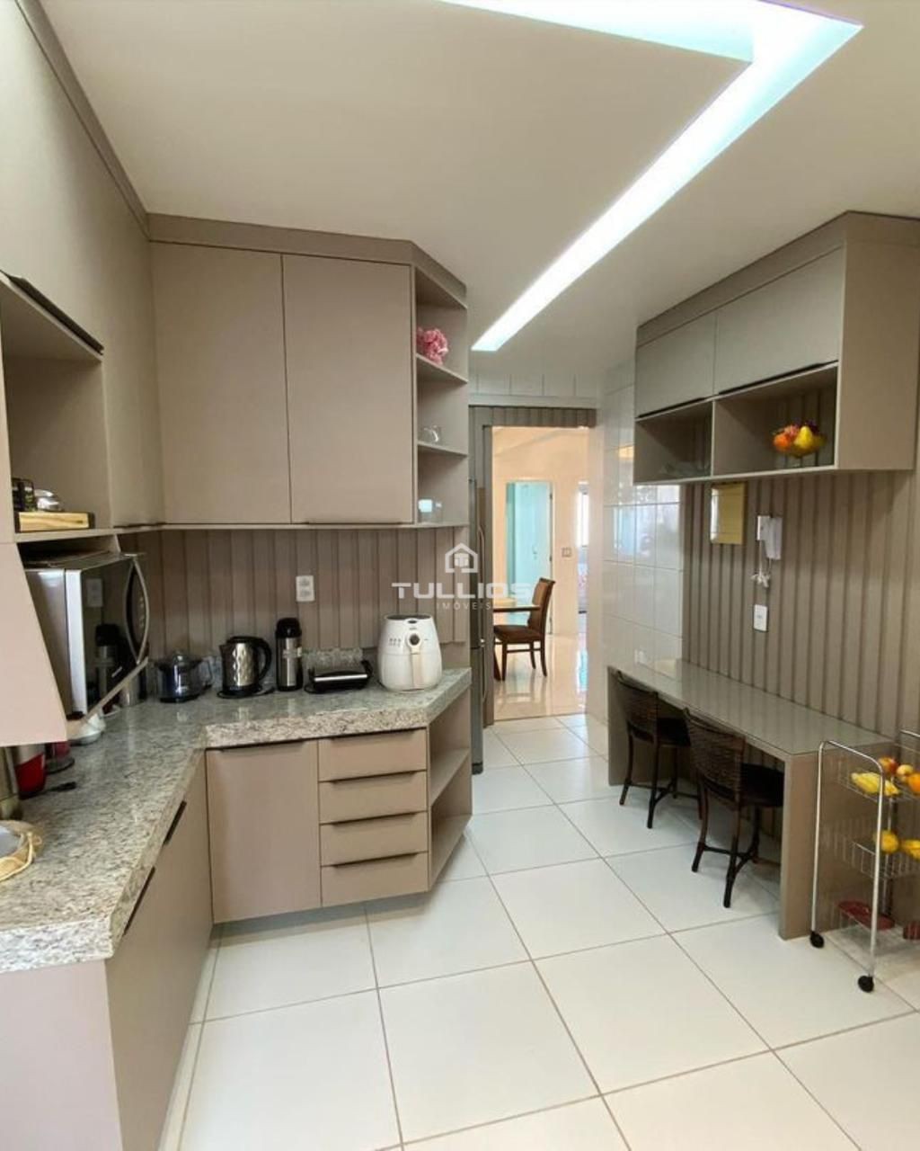 Apartamento de Alto Padrão na Península – Sofisticação e Conforto