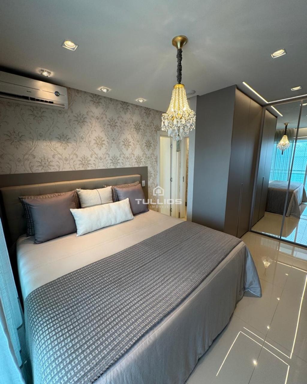 Encante-se com este Belíssimo Apartamento na Península – Vista Mar Deslumbrante