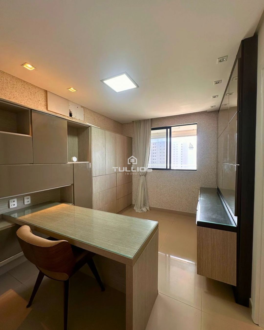 Apartamento de Alto Padrão na Ponta do Farol – Vista Mar Deslumbrante