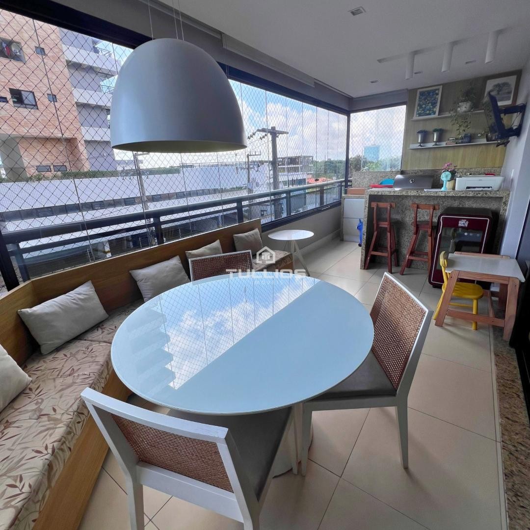 Apartamento à Venda na Península – Elegância e Vista Mar