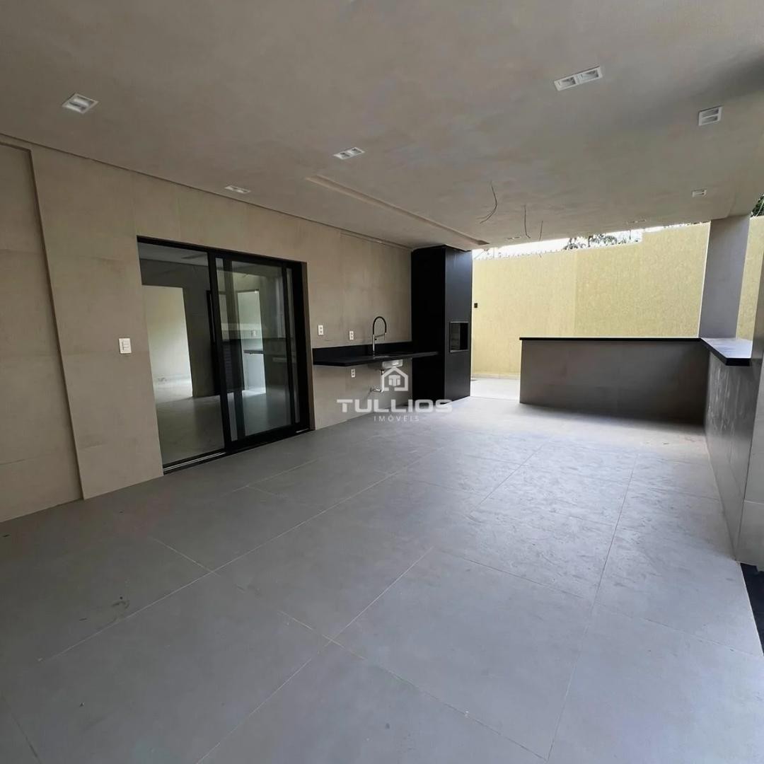 Casa duplex à venda no Araçagy – Próximo à Praia do Meio! 🌊