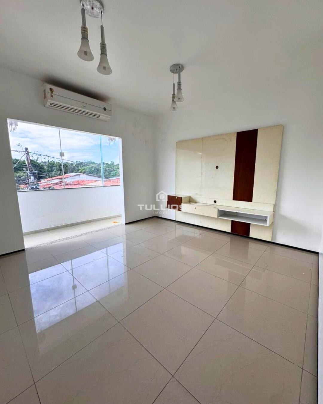  Casa à venda no Vinhais – Estilo, segurança e lazer em um só lugar!