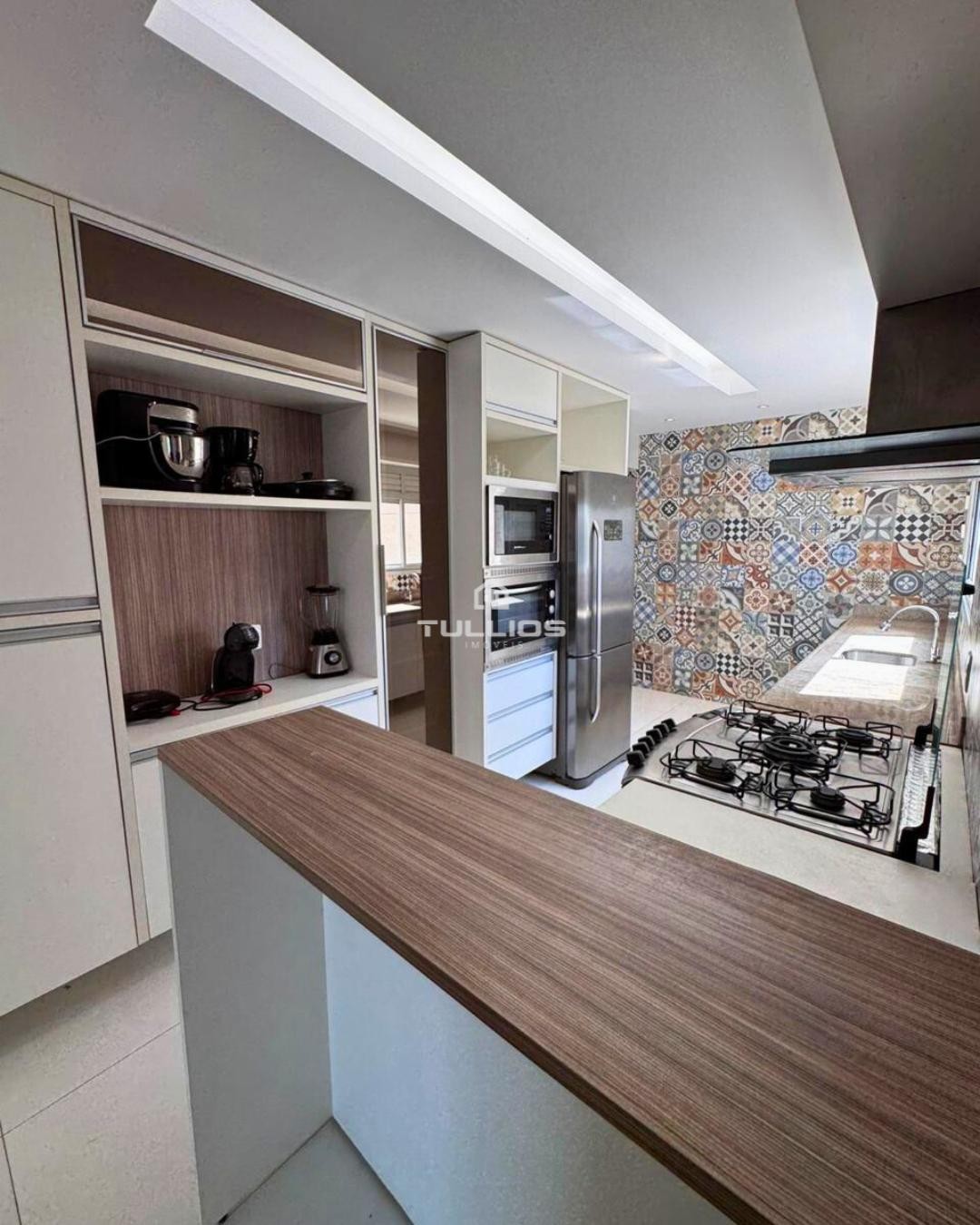 Apartamento à venda no Farol da Ilha – Amplitude, vista encantadora e alto padrão em cada detalhe!