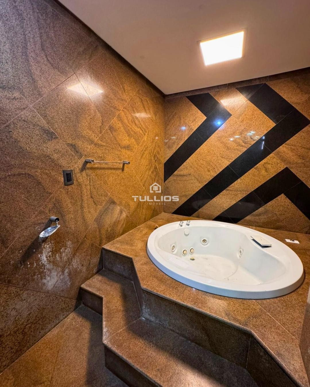 Apartamento à Venda no Olho D’Água – Exclusividade com Vista Mar! 🌅