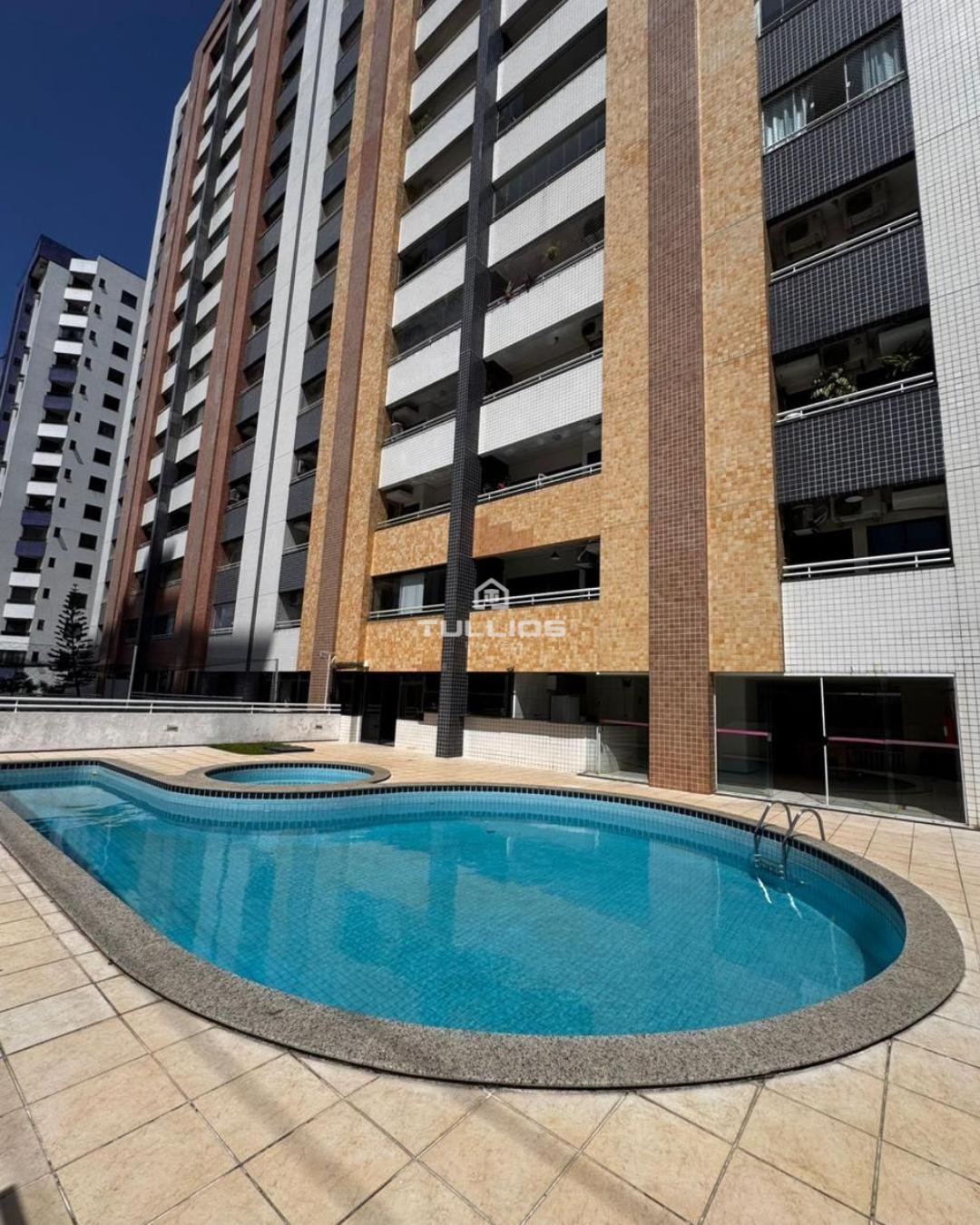 Apartamento à Venda no Renascença – Vista Mar e Sofisticação em Cada Detalhe! 🌅