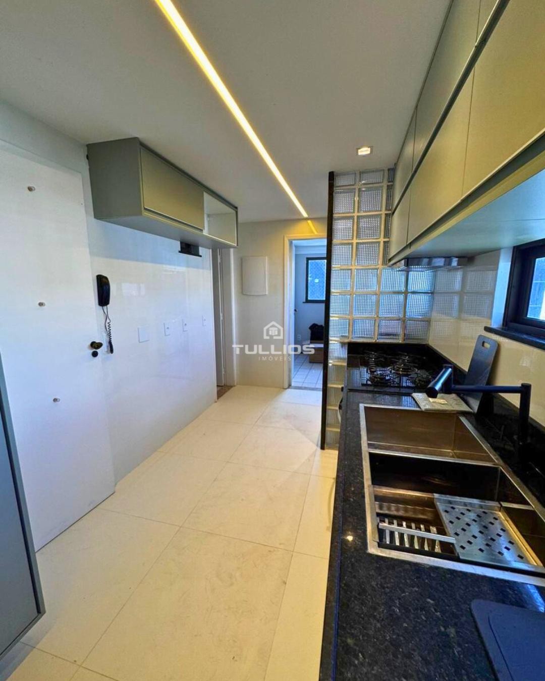 Apartamento à Venda no Renascença – Vista Mar e Sofisticação em Cada Detalhe! 🌅