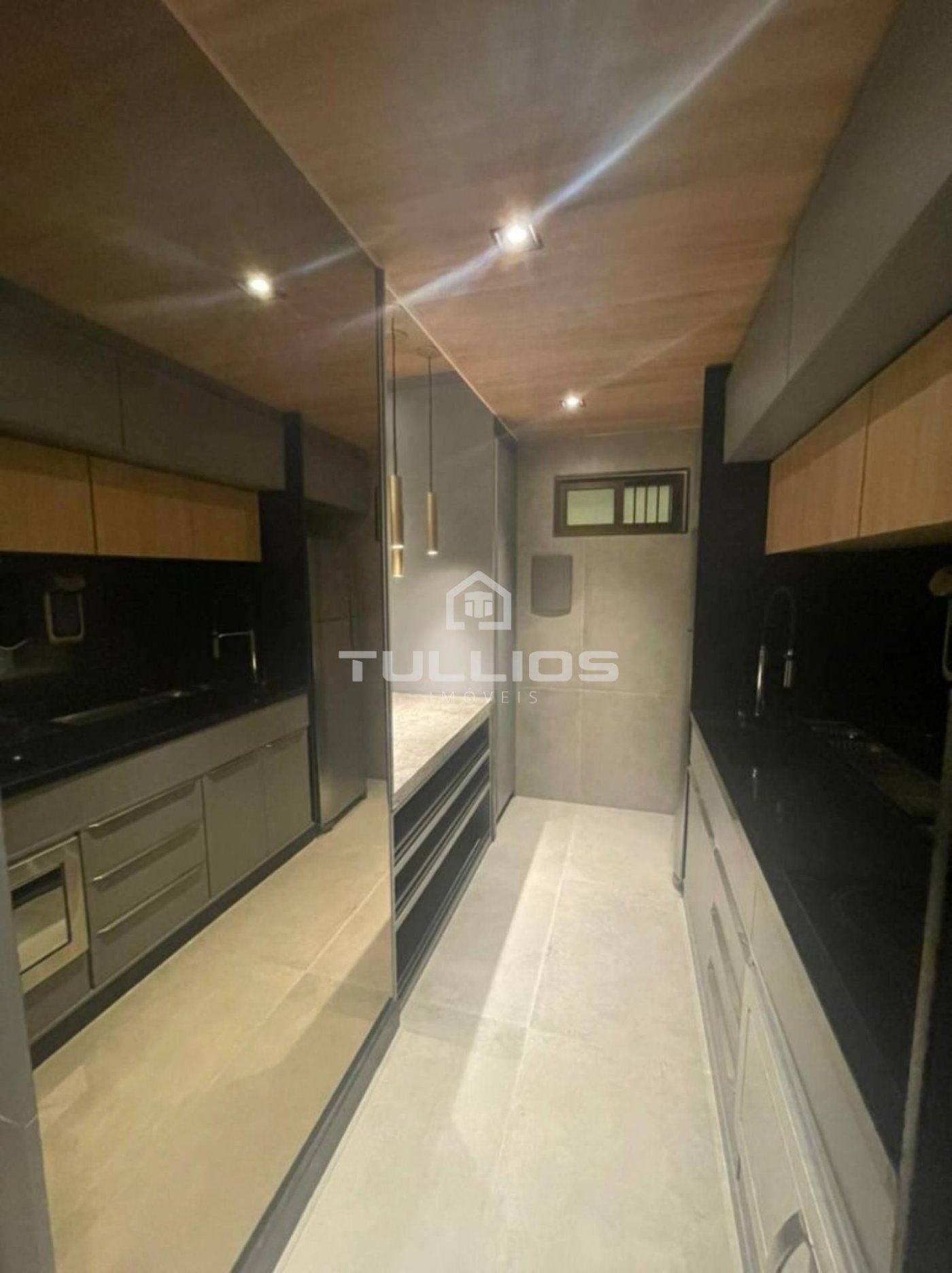 Venda - Apartamento na Av dos Holandeses