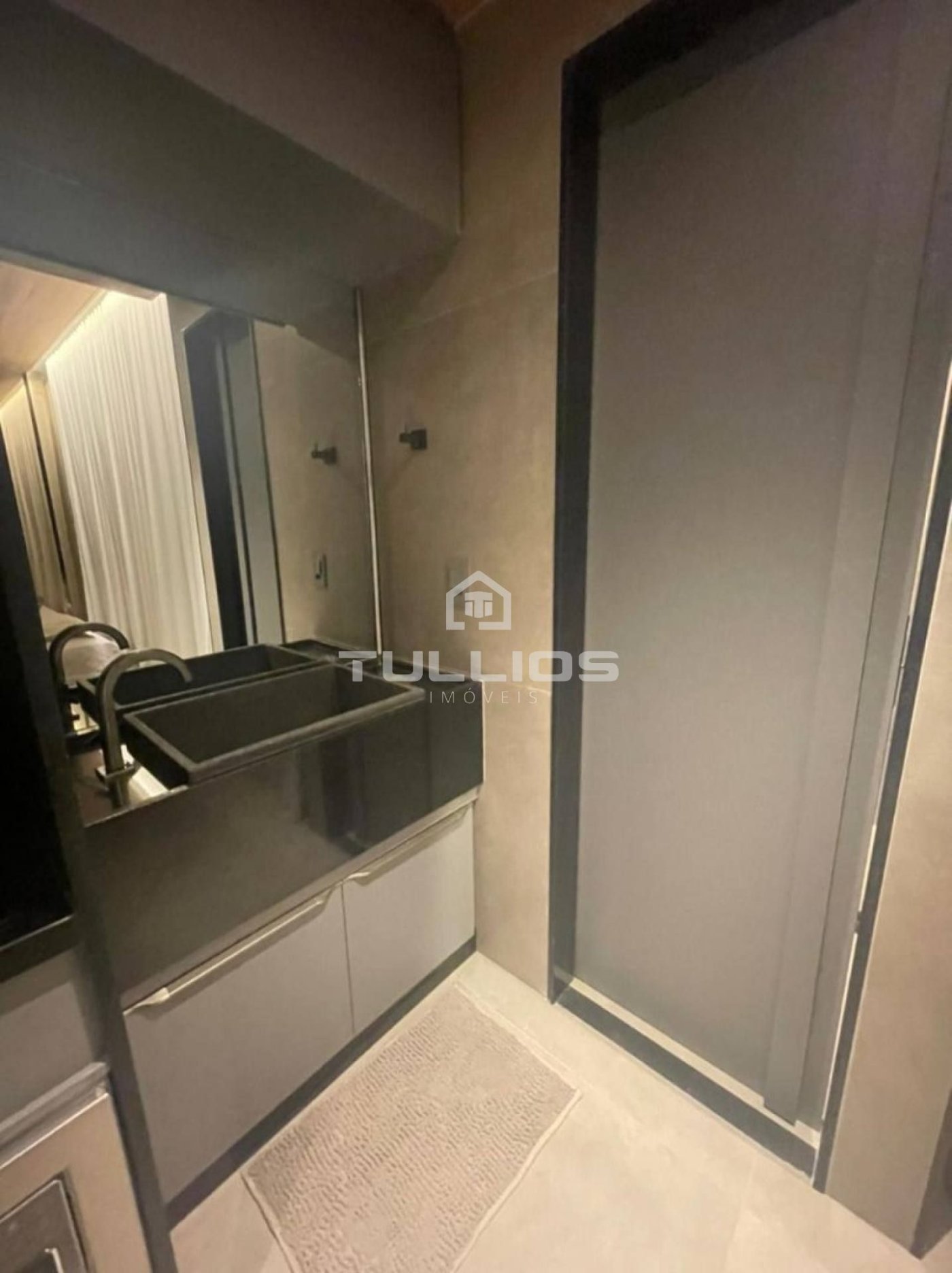Venda - Apartamento na Av dos Holandeses