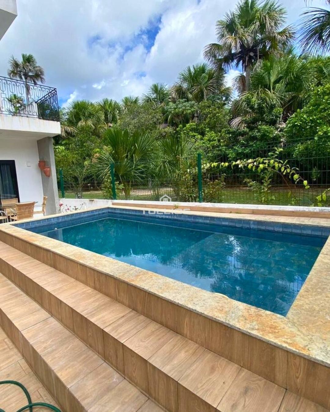 Casa à venda em Barreirinhas – Conforto, espaço e lazer no coração dos Lençóis.