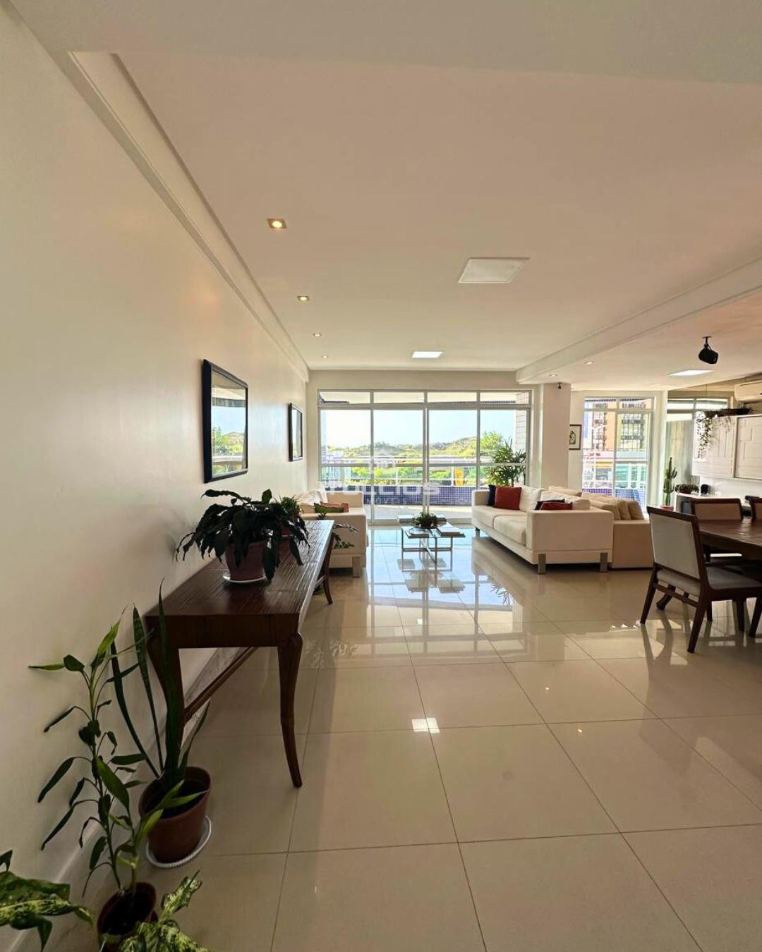 Jardim Renascença -Apartamento alto padrão, com vista para o mar e excelente localização!