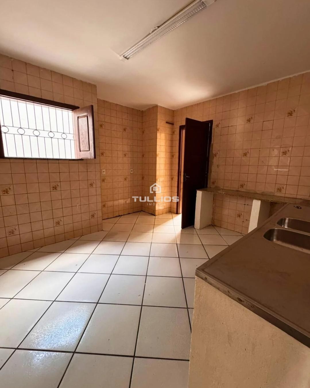 Casa duplex à venda no Olho D’Água – Ampla, funcional e com lazer completo!