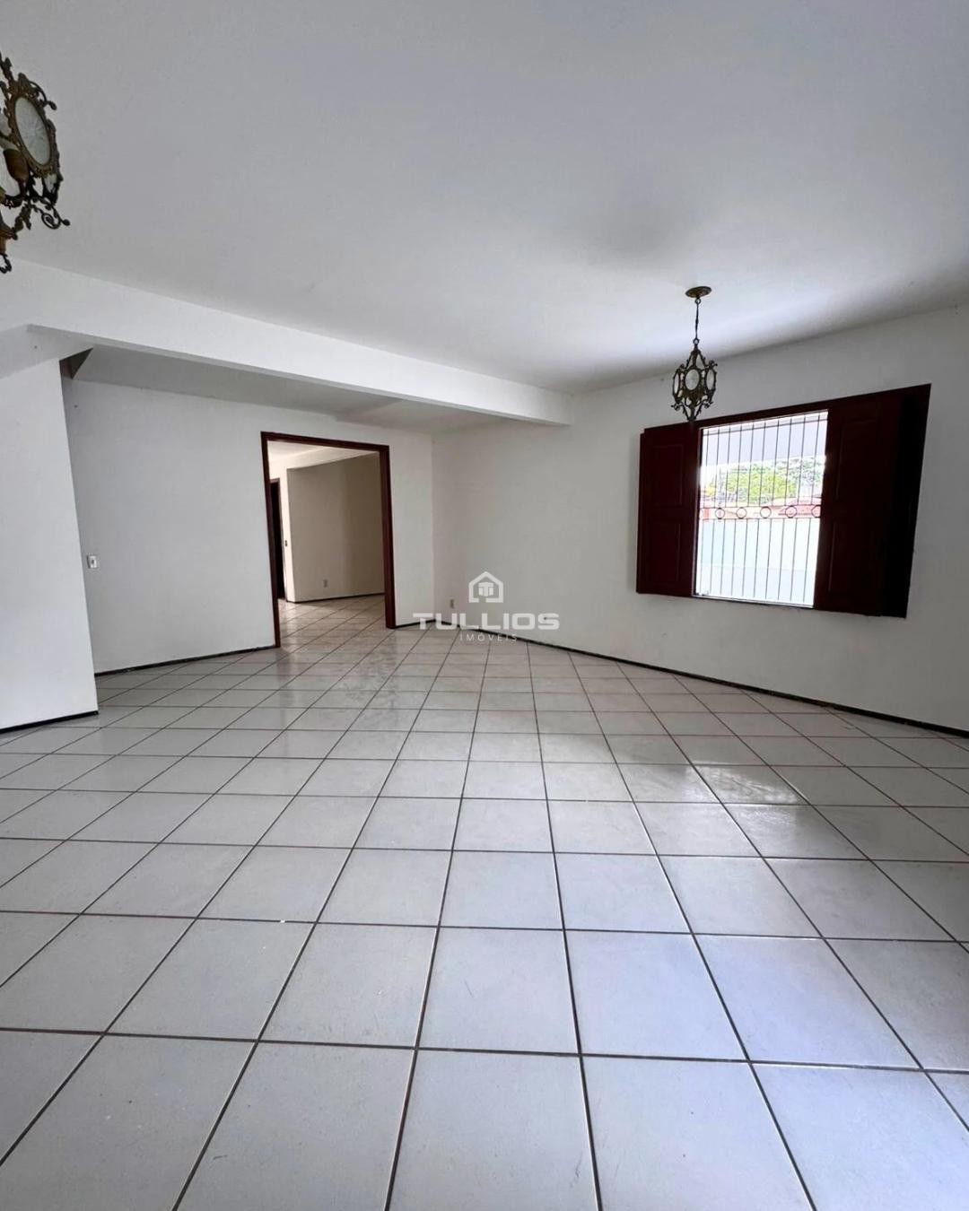 Casa duplex à venda no Olho D’Água – Ampla, funcional e com lazer completo!