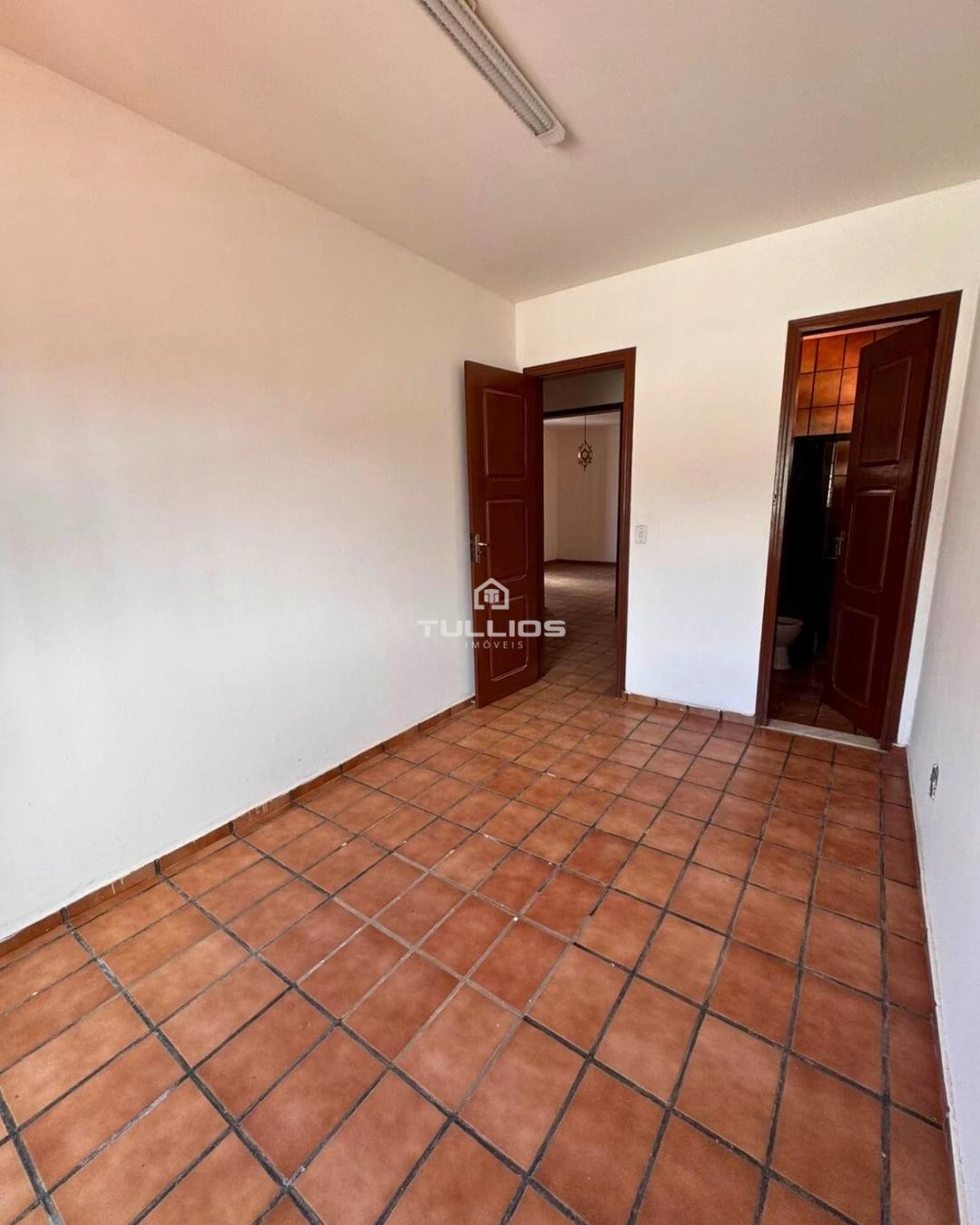 Casa duplex à venda no Olho D’Água – Ampla, funcional e com lazer completo!