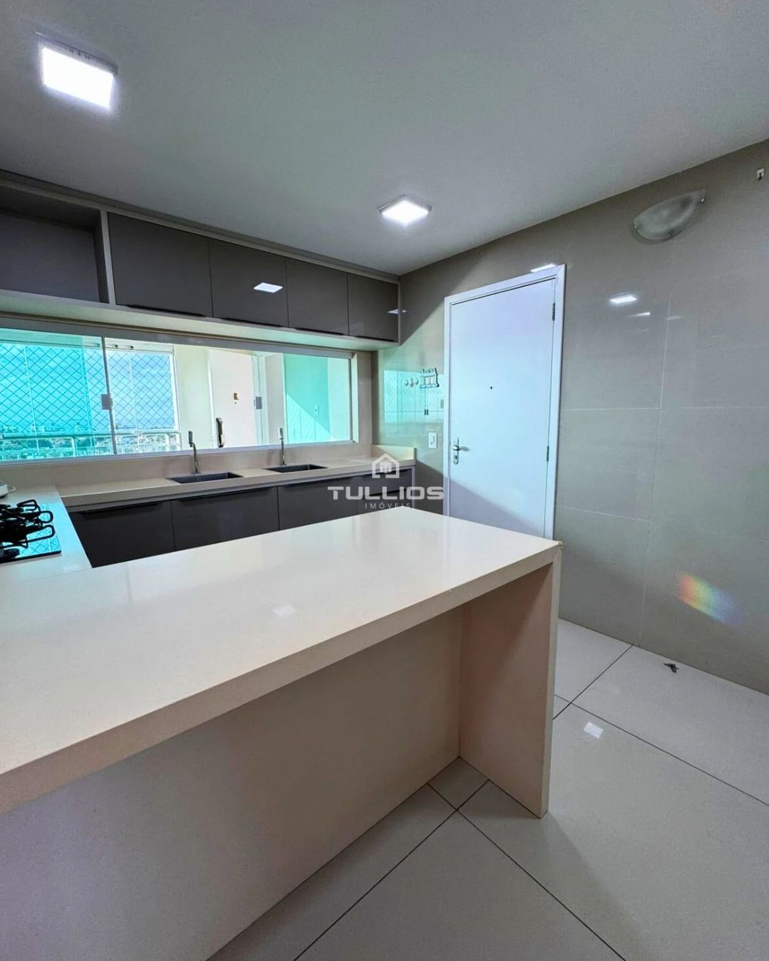 Apartamento para locação no Calhau – Vista mar, espaço e sofisticação