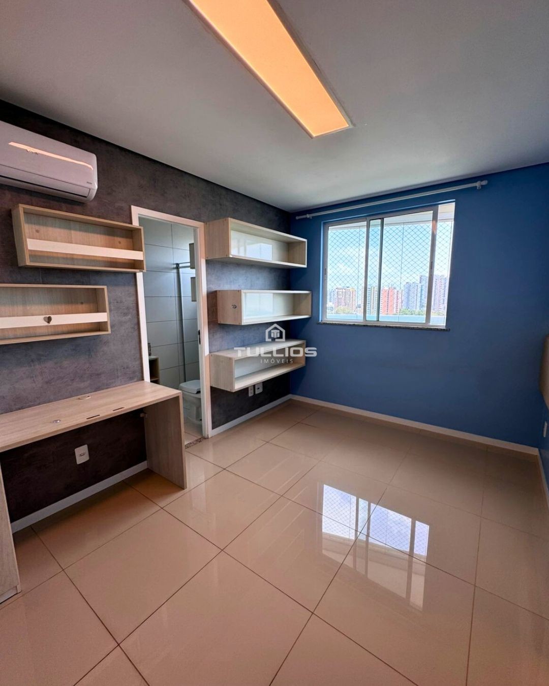 APARTAMENTO À VENDA NO RENASCENÇA – FRENTE MAR
