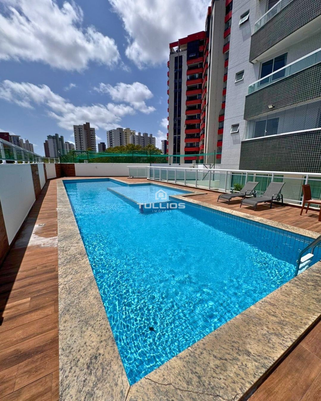 APARTAMENTO À VENDA NO RENASCENÇA – FRENTE MAR