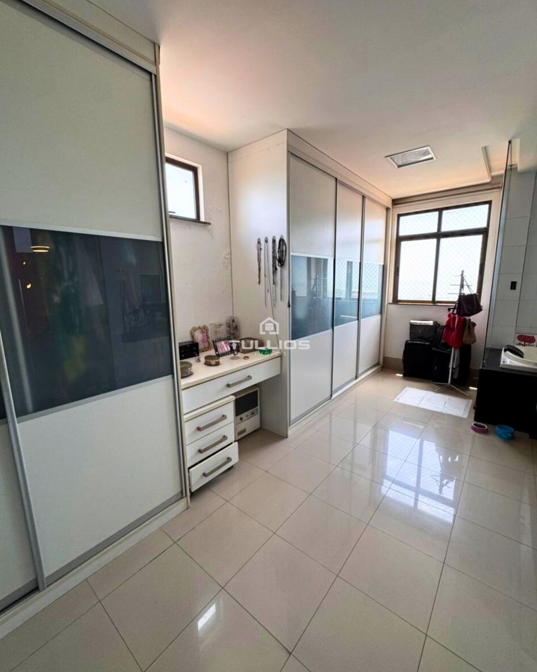 Apartamento à Venda – Ponta do Farol | Vista Mar