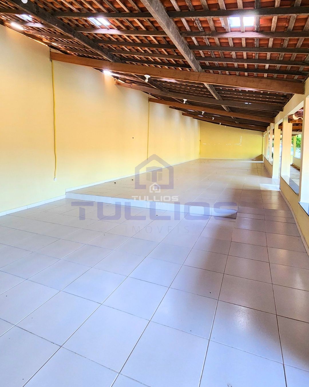 Sítio às Margens da Av. da Raposa – Amplitude e Exclusividade!