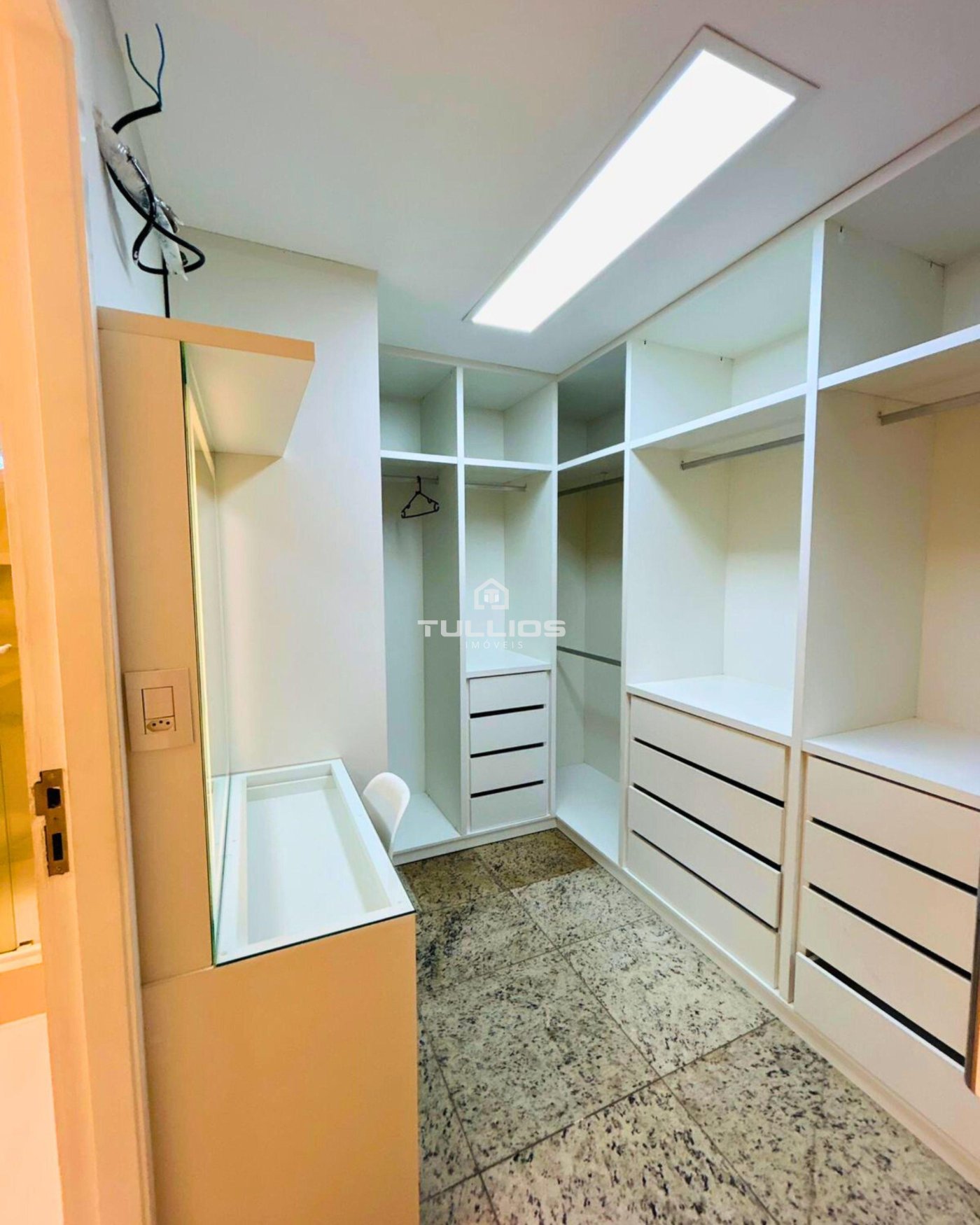 Apartamento à Venda  | Ponta D