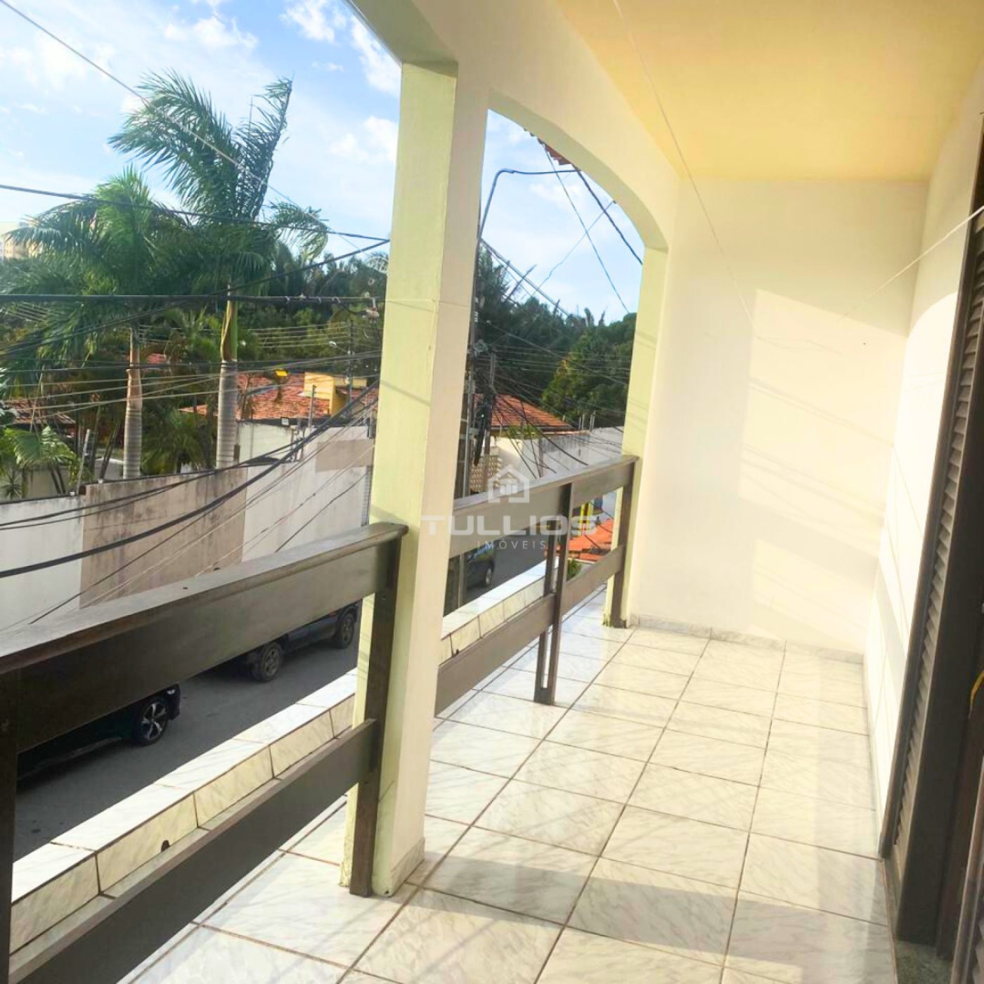 Venda - Casa com 4 quartos (1 suíte) no Planalto Vinhais