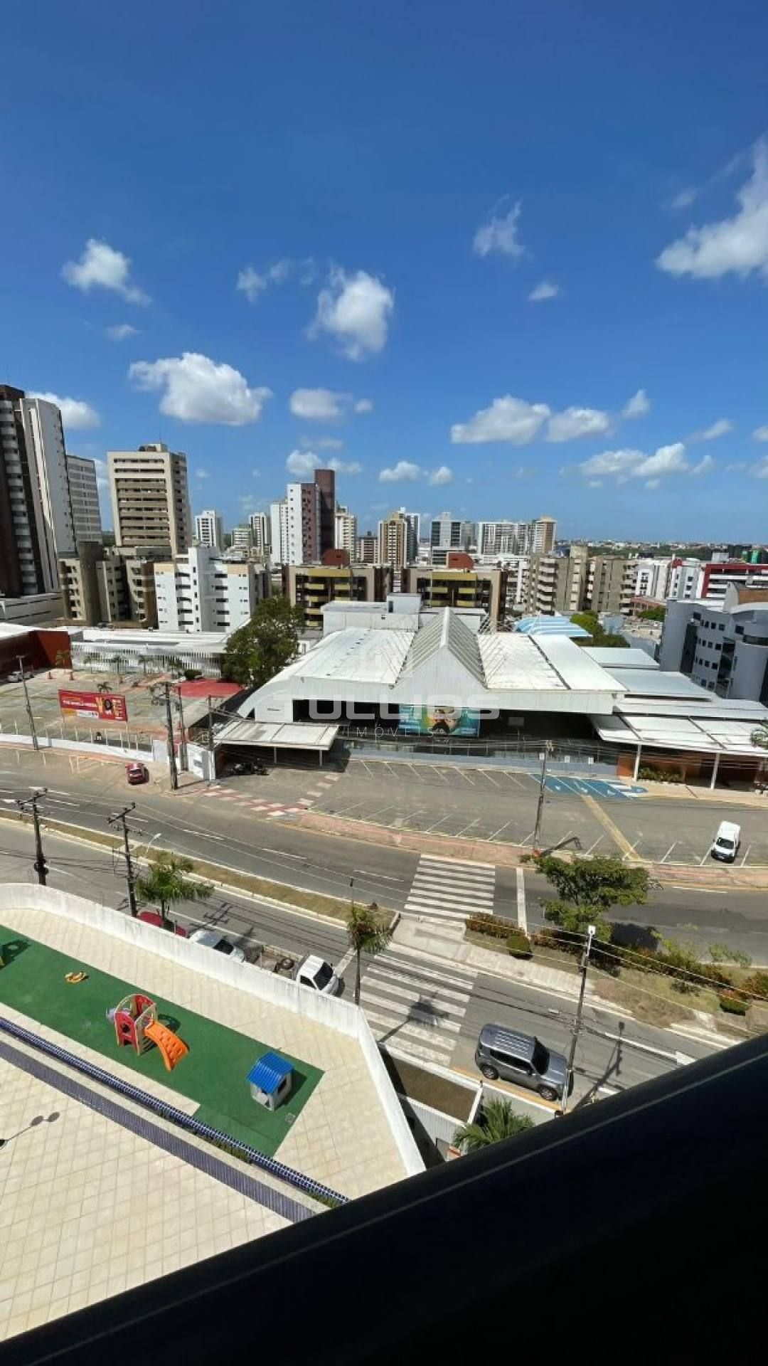 Venda - Apartamento com 3 suítes no Renascença