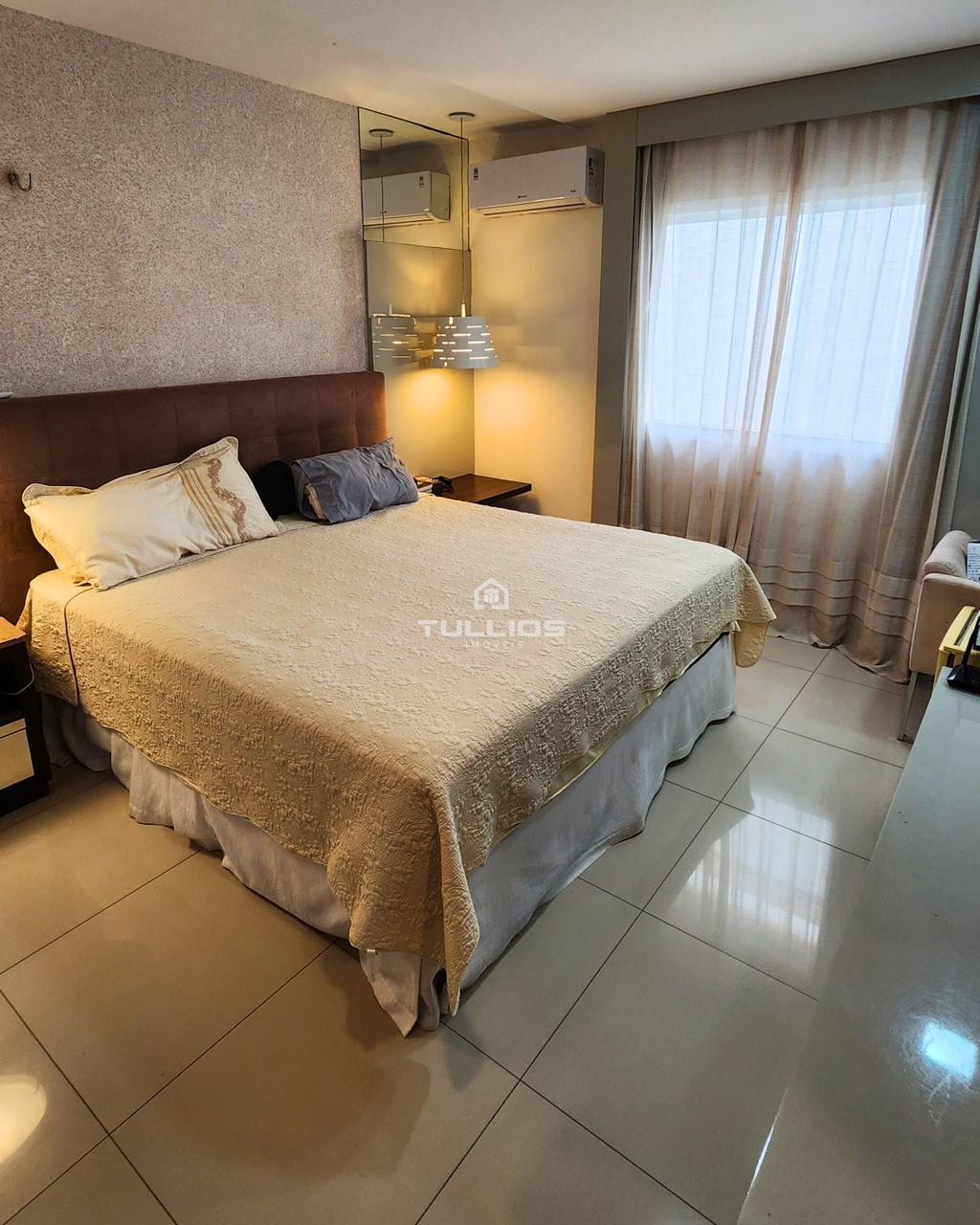 CASA EM CONDOMÍNIO – AV. MÁRIO ANDREAZZA