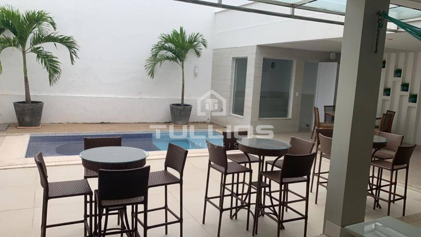 Venda - Casa com 4 suítes no Cond Nouvelle Vie, Quintas do Calhau.