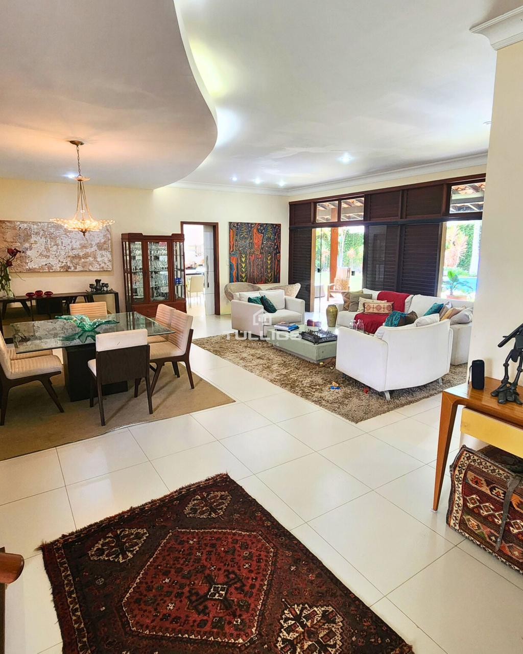 Casa no Calhau com espaço, conforto e lazer completo para toda a família.