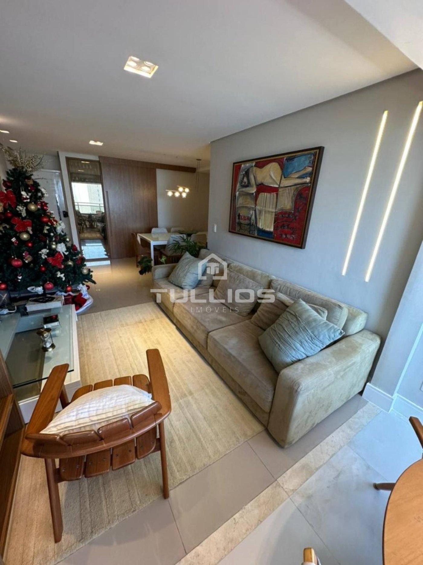 Venda - Apartamento com 3 suítes na Ponta do Farol