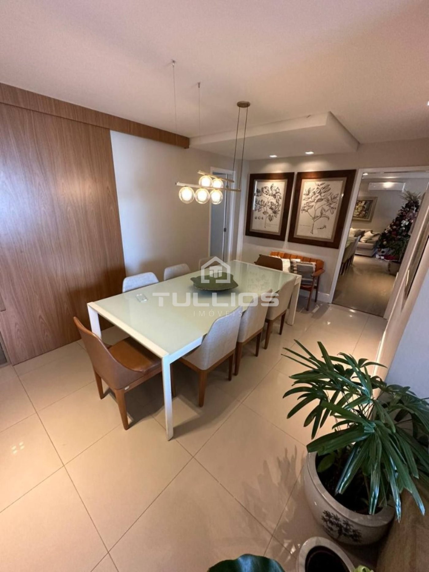 Venda - Apartamento com 3 suítes na Ponta do Farol