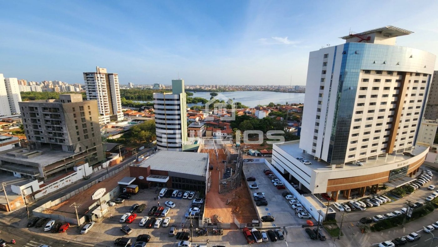 Venda - Apartamento com 3 suítes no Farol da Ilha, Ponta D´Areia