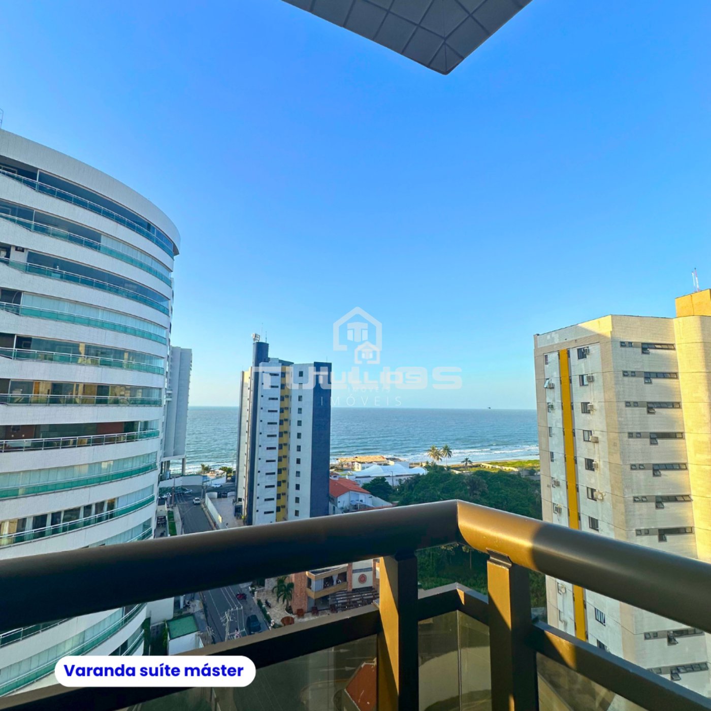 Venda- apartamento com 3 suítes na Ponta do Farol