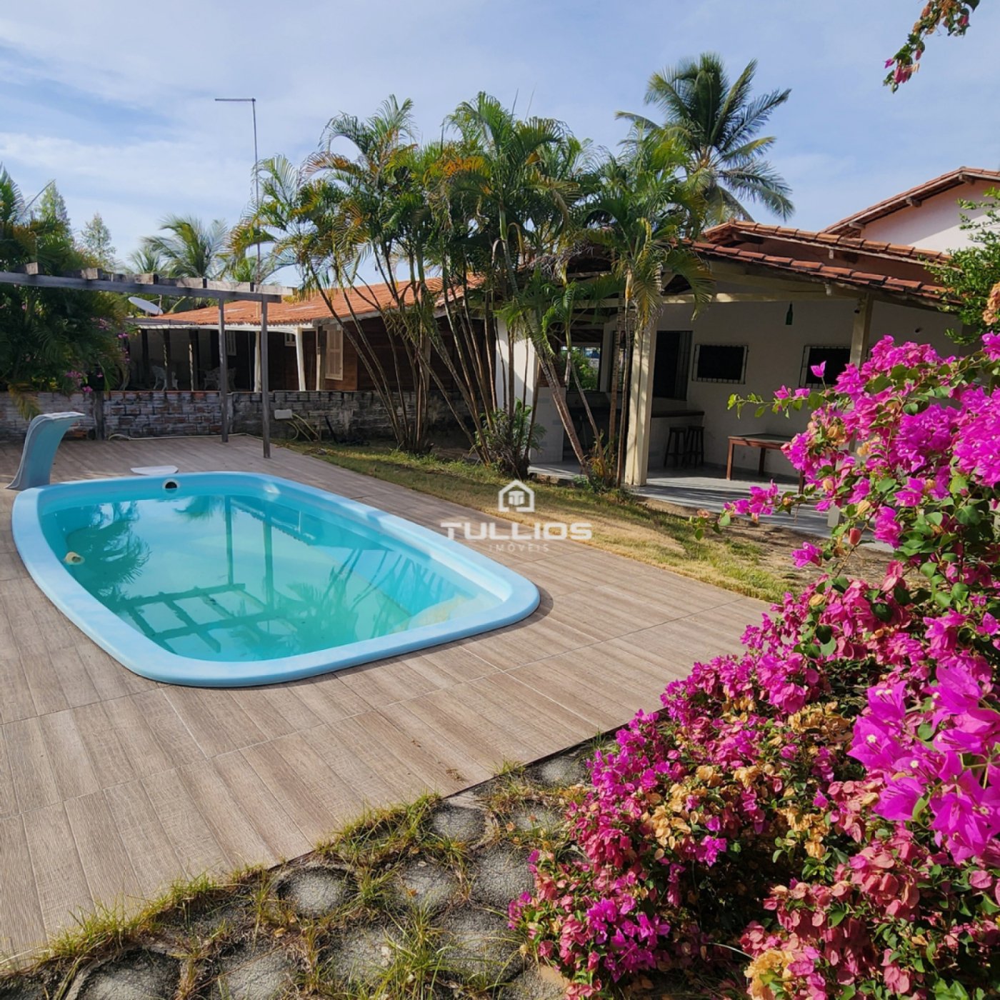 Venda- Casa com 4 quartos na Praia de Panaquatira