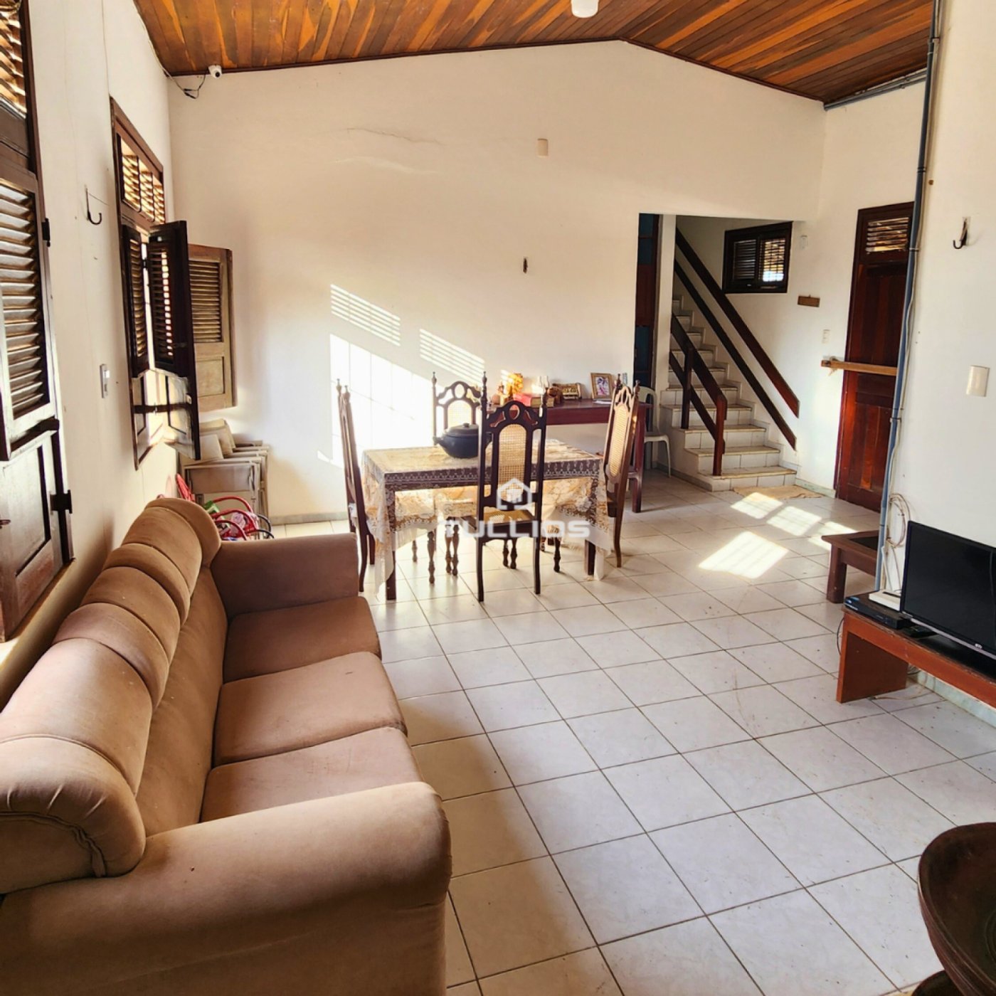 Venda- Casa com 4 quartos na Praia de Panaquatira