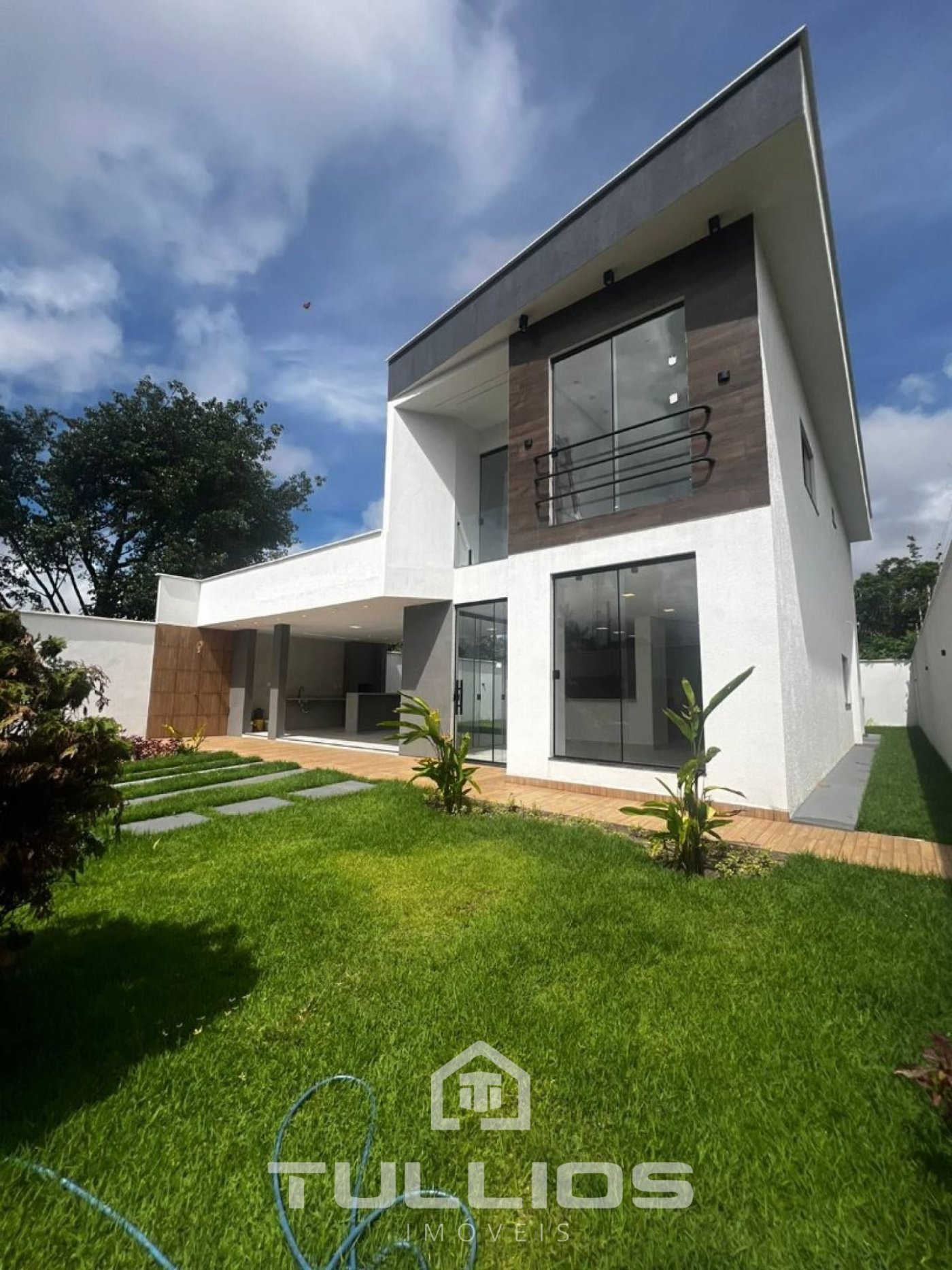 VENDA - Casa Duplex no Araçagy