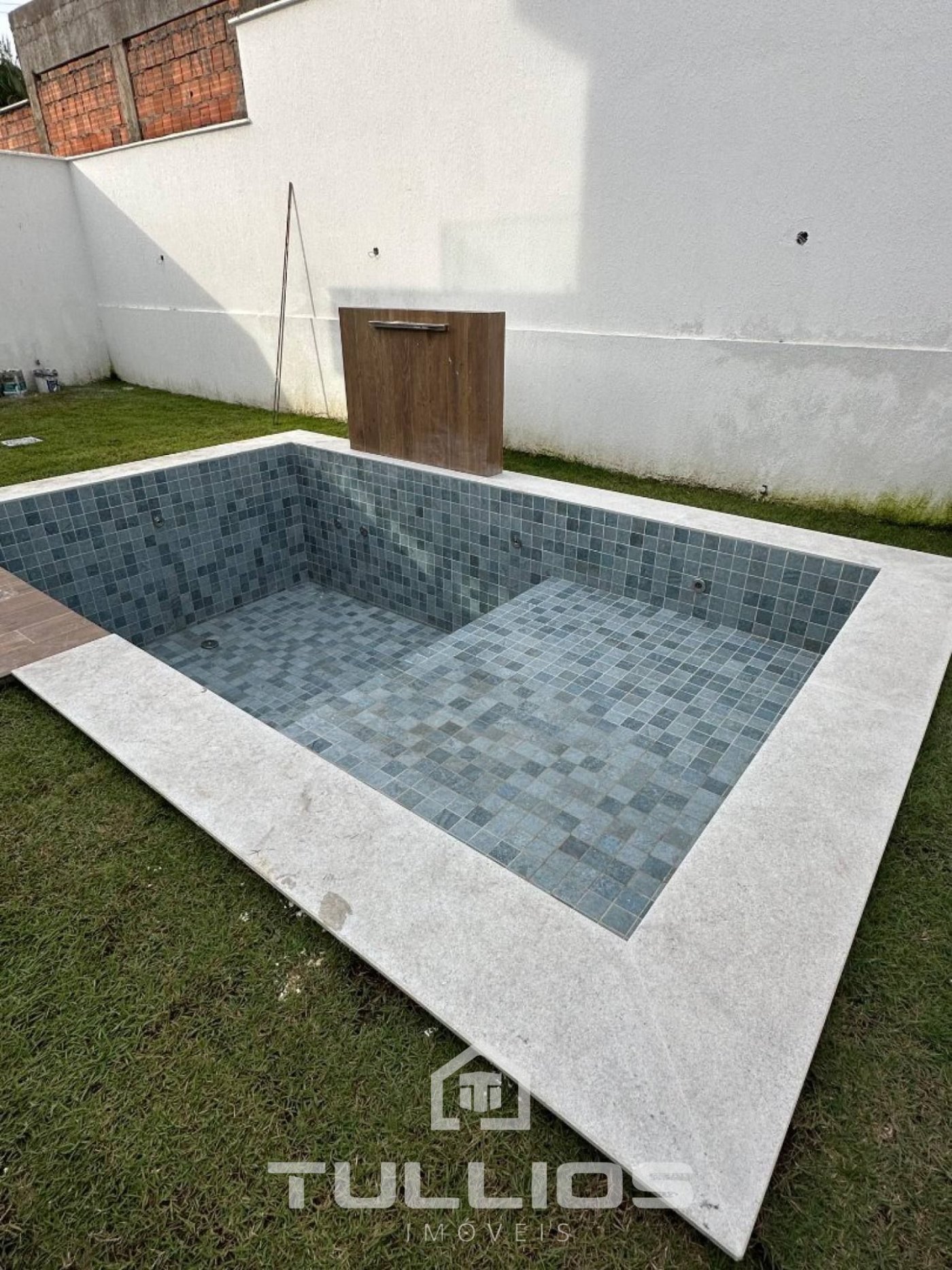 Casa Duplex a Venda no Condomínio Damha Araçagy