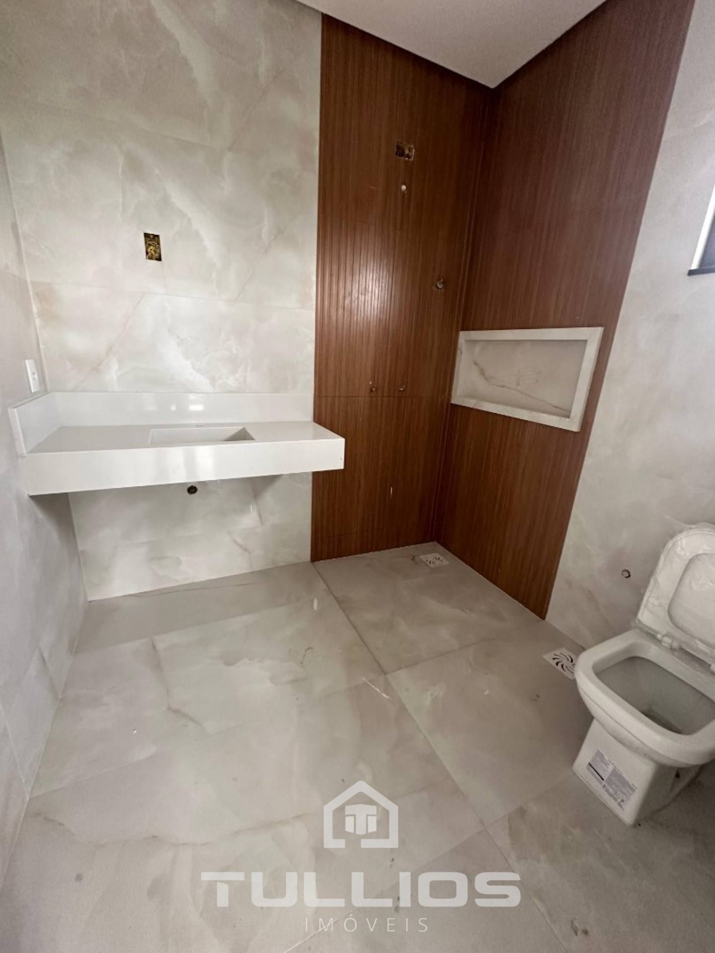 Casa Duplex a Venda no Condomínio Damha Araçagy