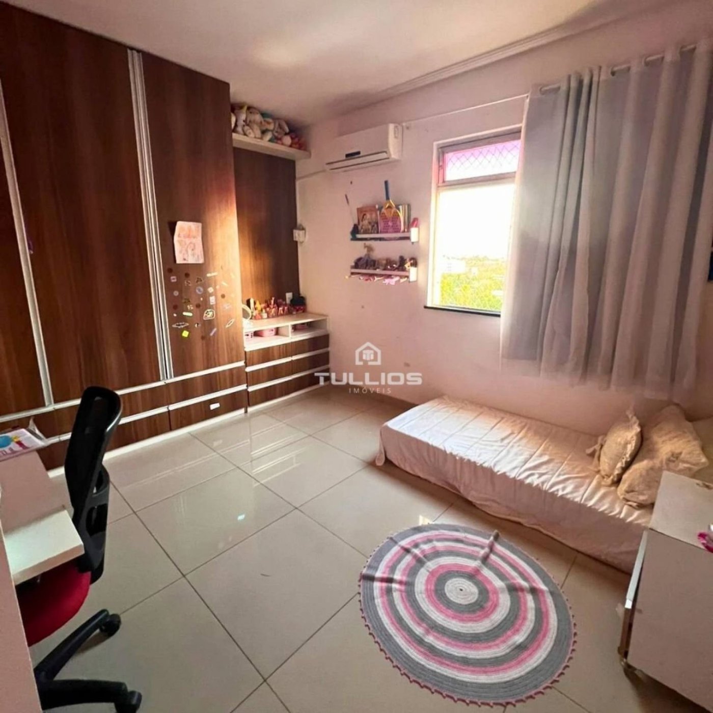 Apartamento no condomínio Enseada dos Ventos