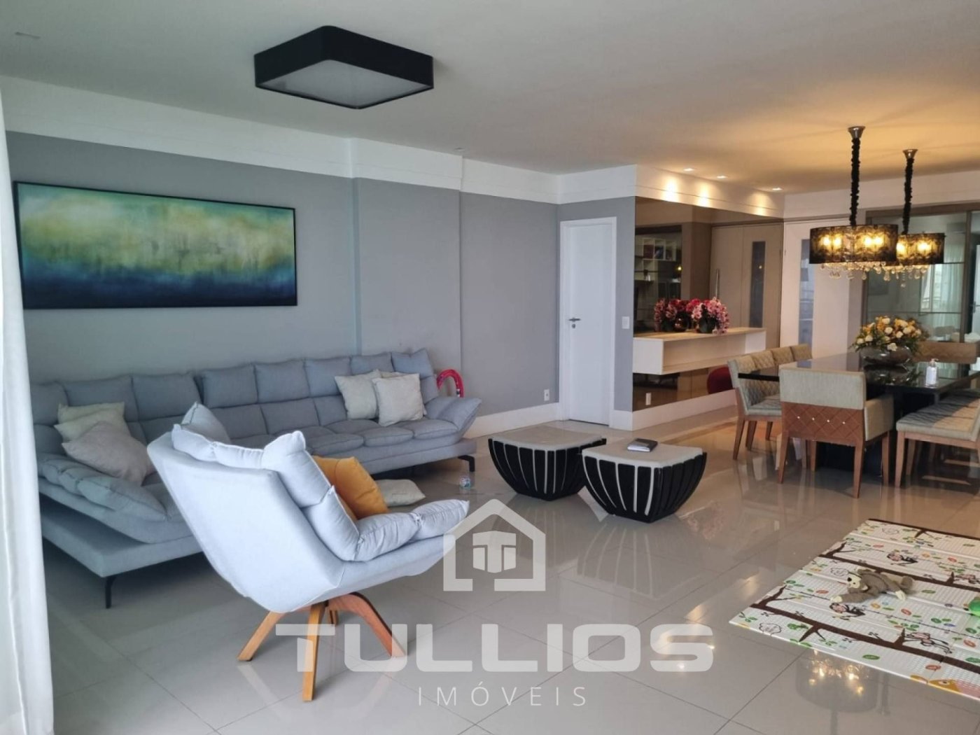 Viva com Luxo e Conforto à Beira-Mar: Apartamento de 299m² na Ponta D´Farol