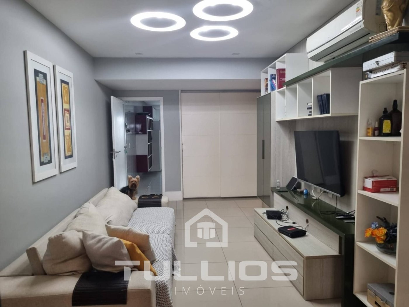 Viva com Luxo e Conforto à Beira-Mar: Apartamento de 299m² na Ponta D´Farol